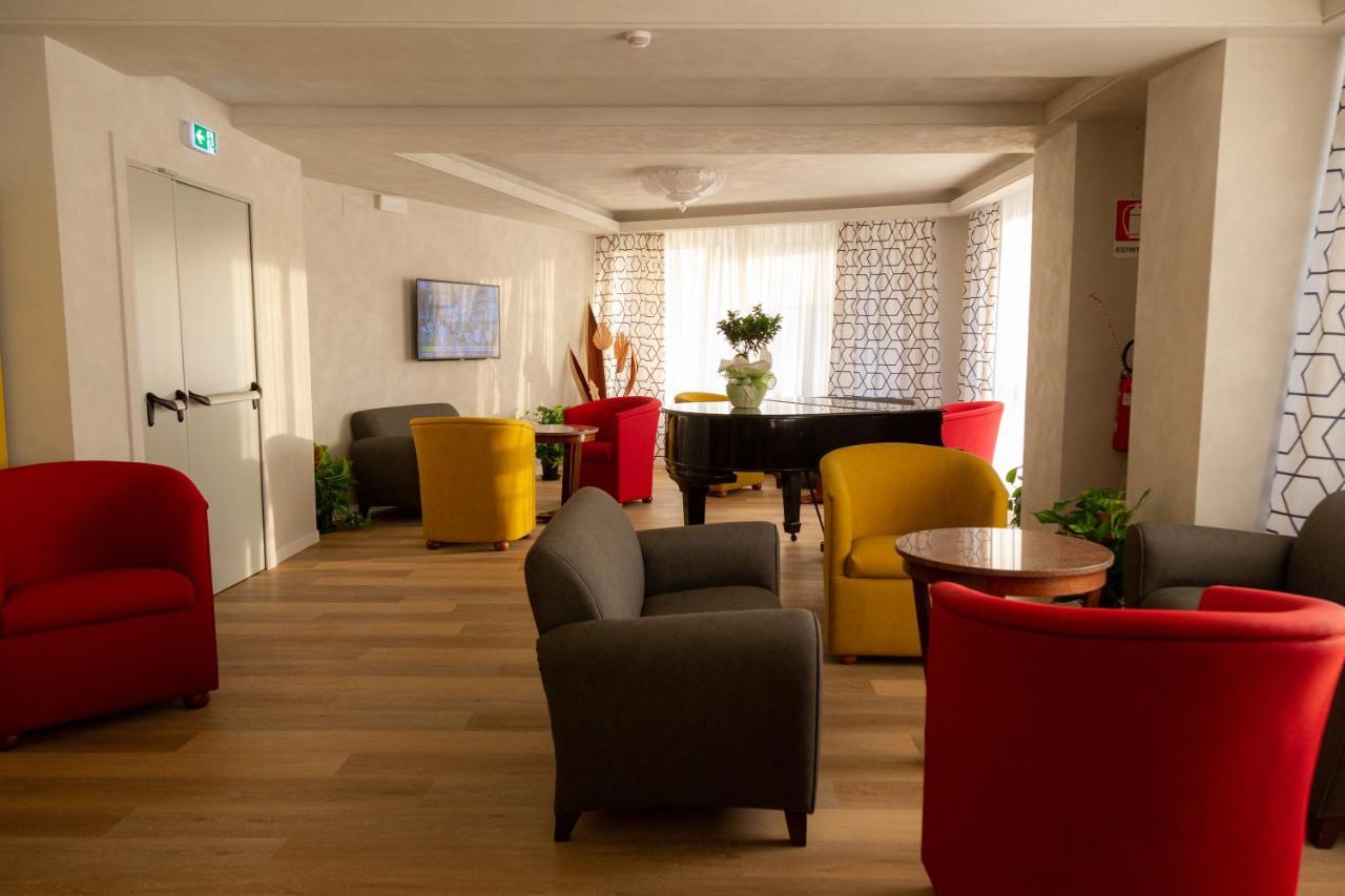 Wave Hotel Acireale Exteriér fotografie
