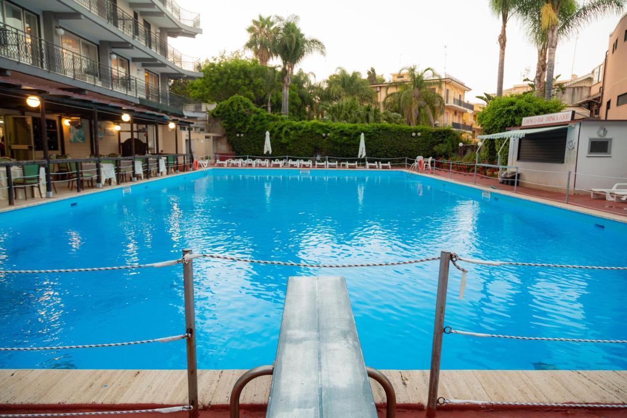 Wave Hotel Acireale Exteriér fotografie